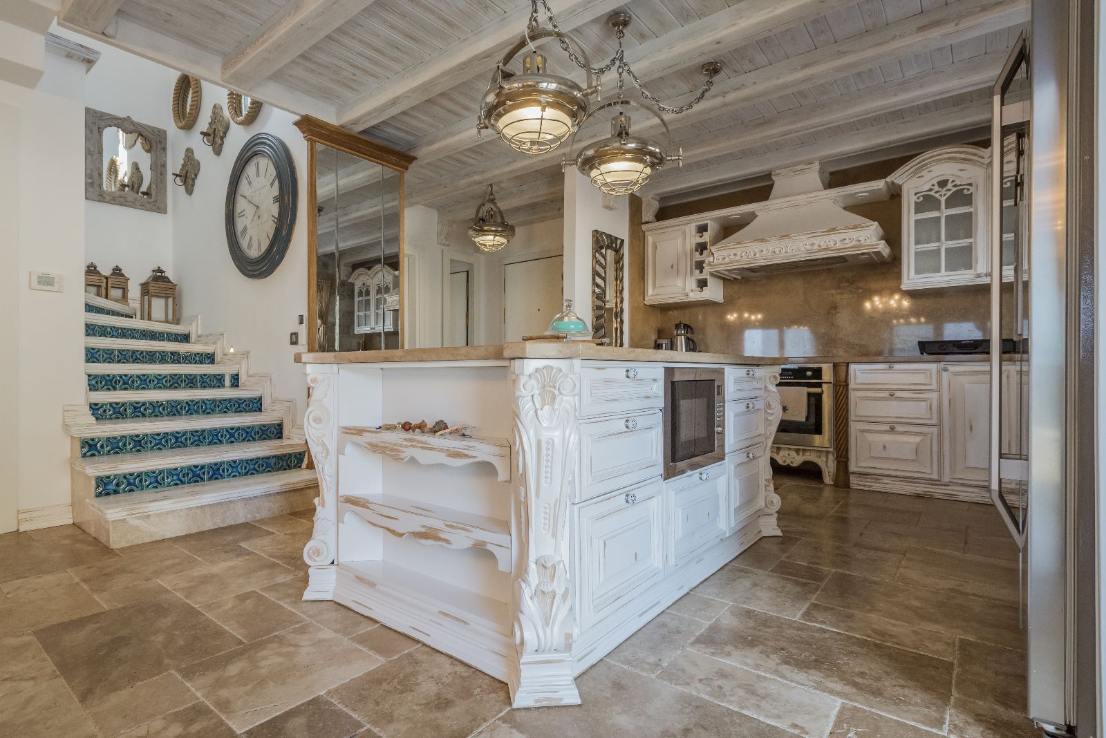 Eski Foça Taş Ev Uygulaması