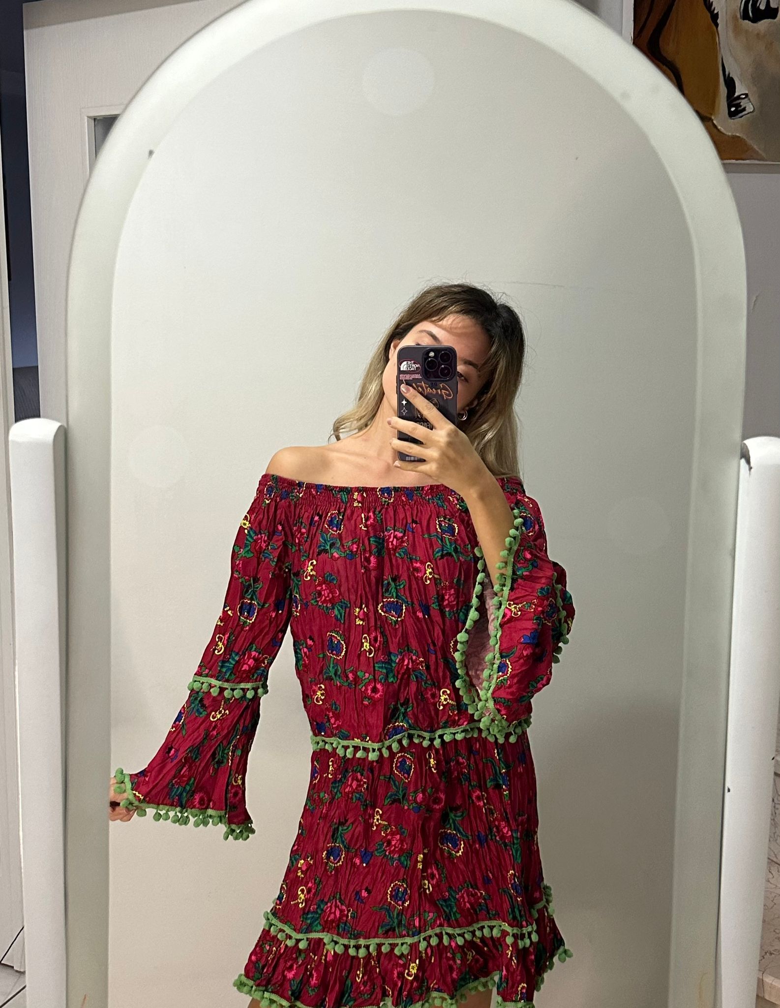 Madonna yaka pompon detaylı ELBİSE