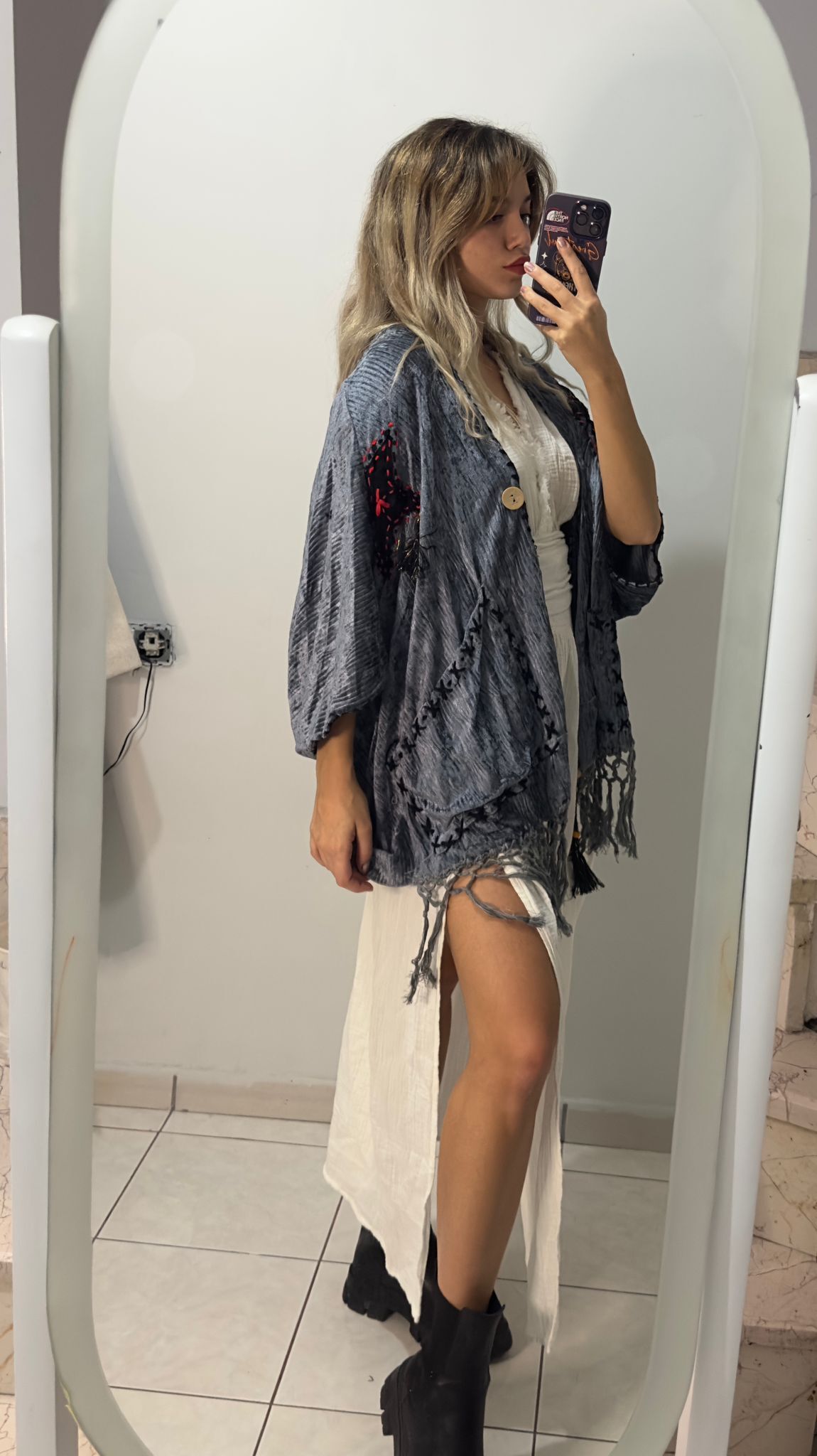 Kadife yıldız işlemeli püskül detaylı tasarım ceket 