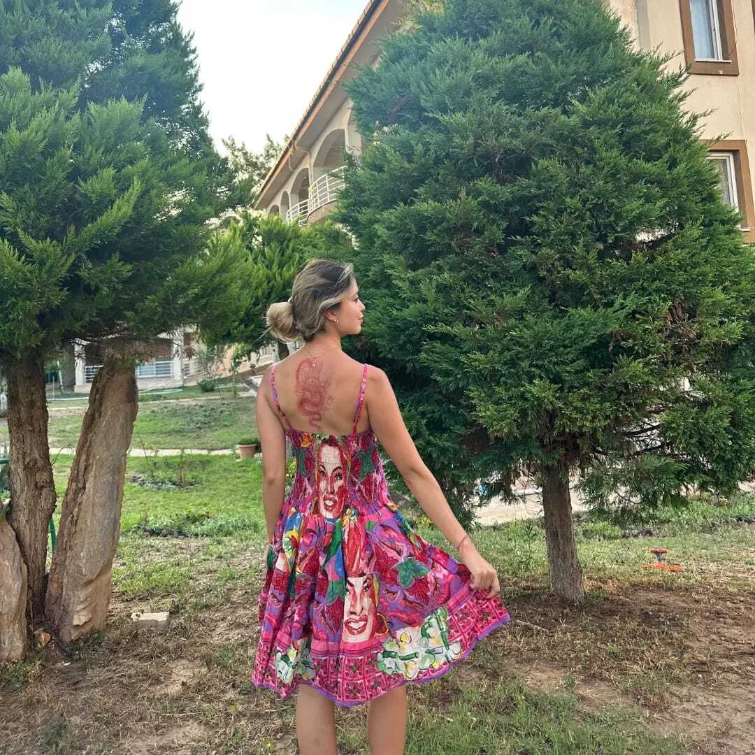 Frida Baskılı Askılı Elbise