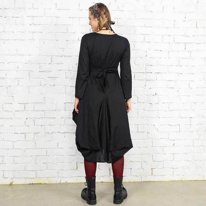 V yaka uzun kollu balon etekli ELBİSE 