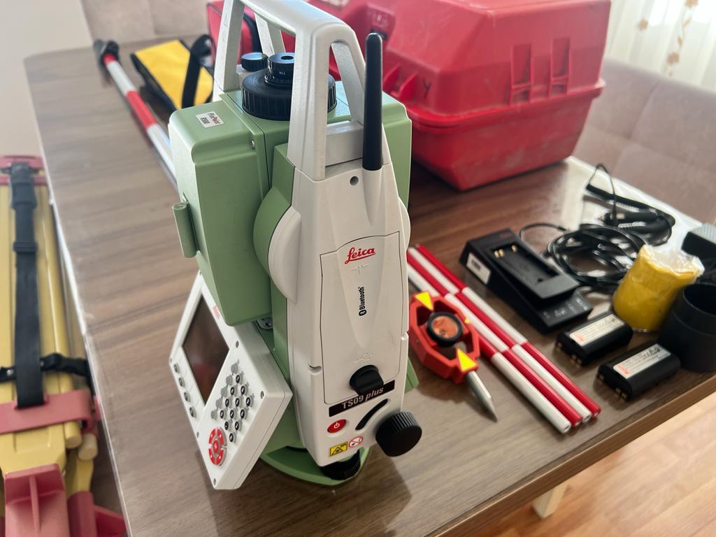 leica ts 09 plus 5 s r500