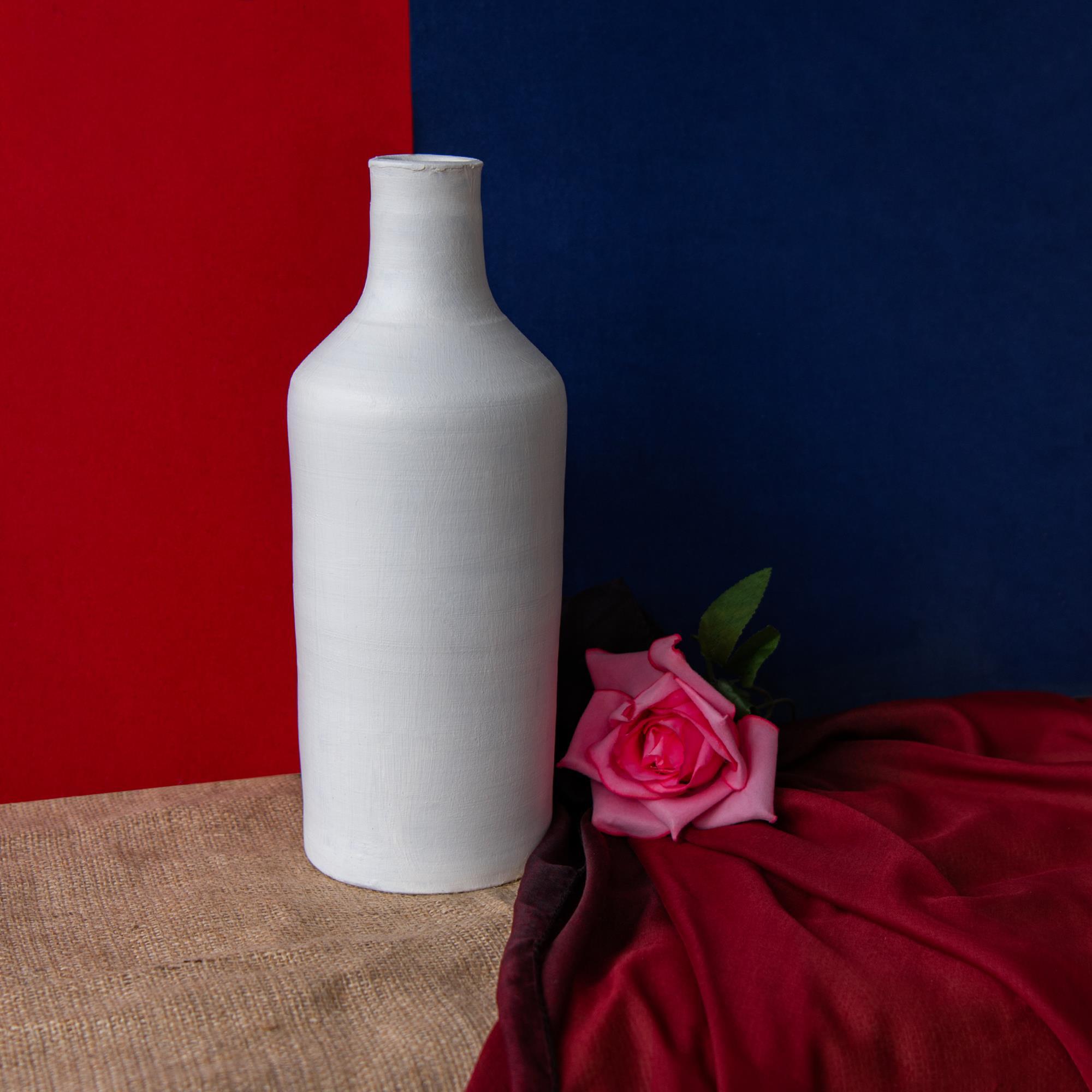 Solita Beyaz Mat Vazo