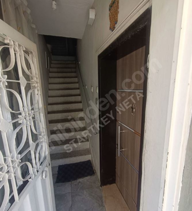 Konak İsmet Paşa Mahallesi'nde Komple Satılık Bina 3 katlı