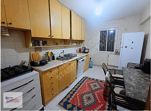 Vali Rahmi Bey Mahallesi'nde Merkezi Konumda Satılık Daire 3+1